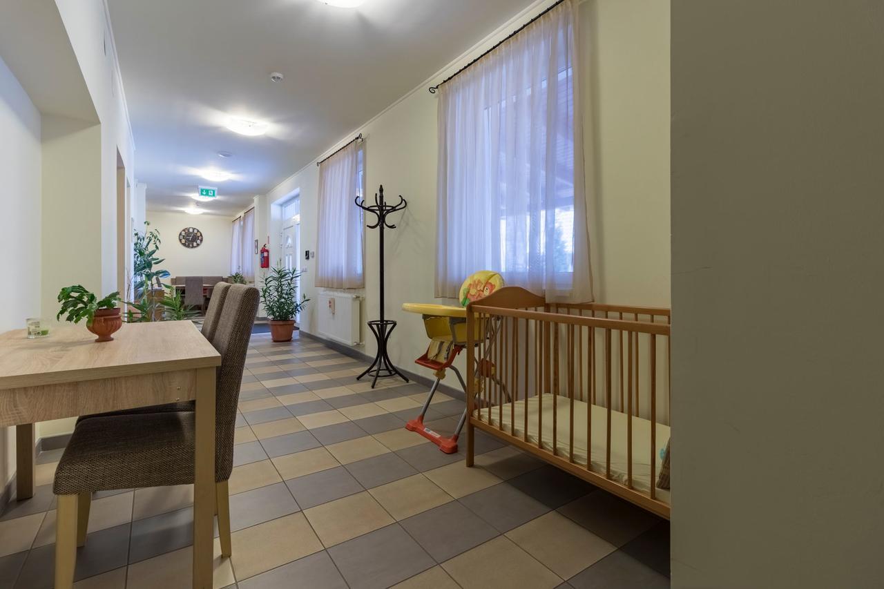 Готель Toelgyfa Vendeghaz Кішкйорйош Екстер'єр фото